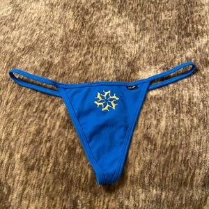 Victoria’s Secret Pink‎ Puppy Dog Thong Panty